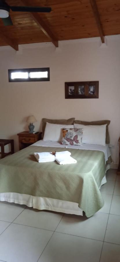 Oasis Bed And Breakfast Puerto Iguazu Exterior photo